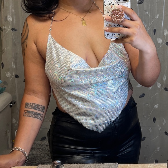 Sparkly triangle crop top - Picture 2 of 4